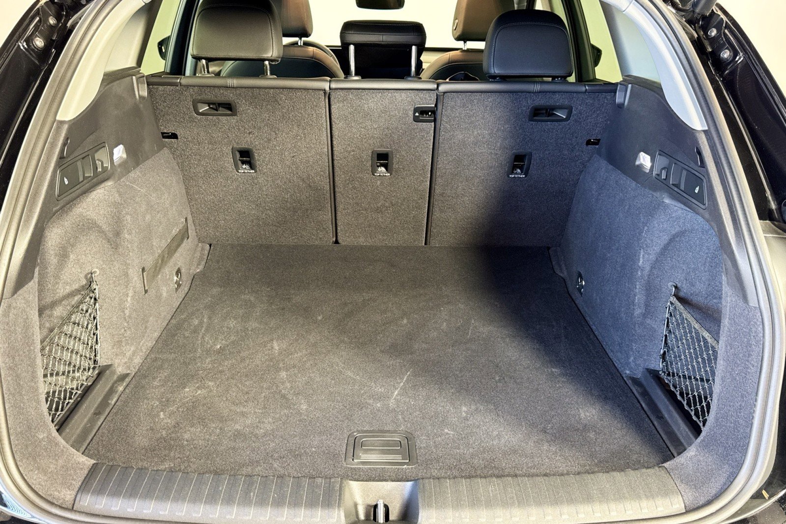 Used 2025 Audi Q6 e-tron Premium w/ Convenience Package image 24