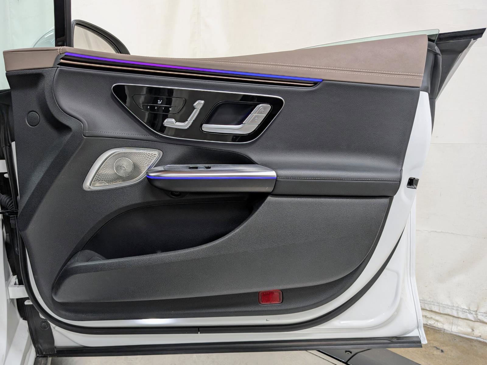 Used 2024 Mercedes-Benz EQE 350+ 4MATIC Sedan w/ Driver Assistance Package image 23