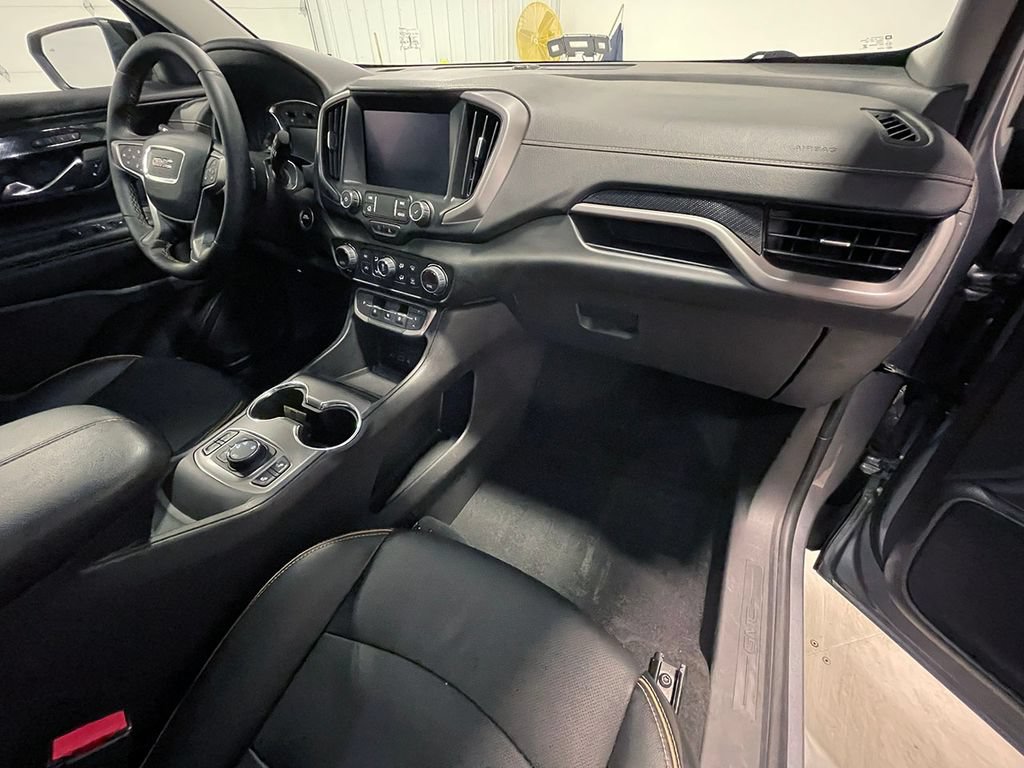 Used 2024 GMC Terrain AT4 AWD/4WD image 25