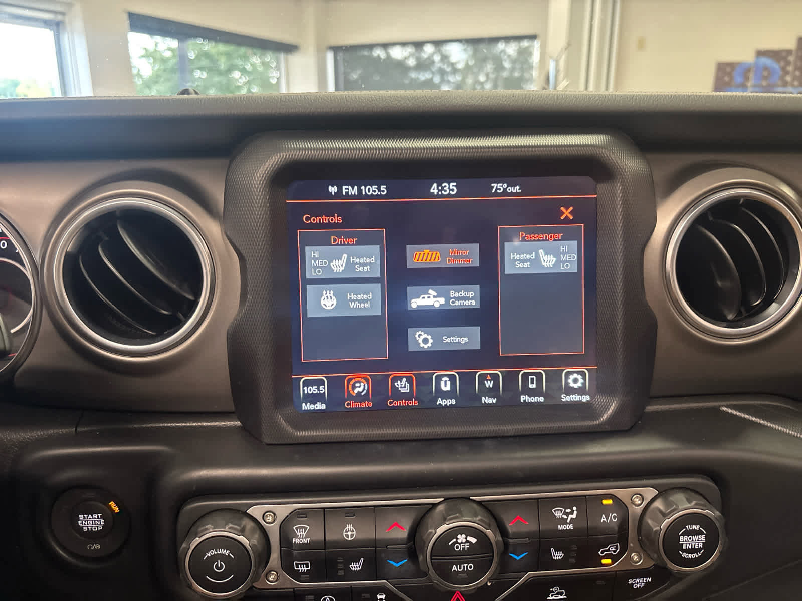 Used 2022 Jeep Gladiator Rubicon w/ Cold Weather Group image 34