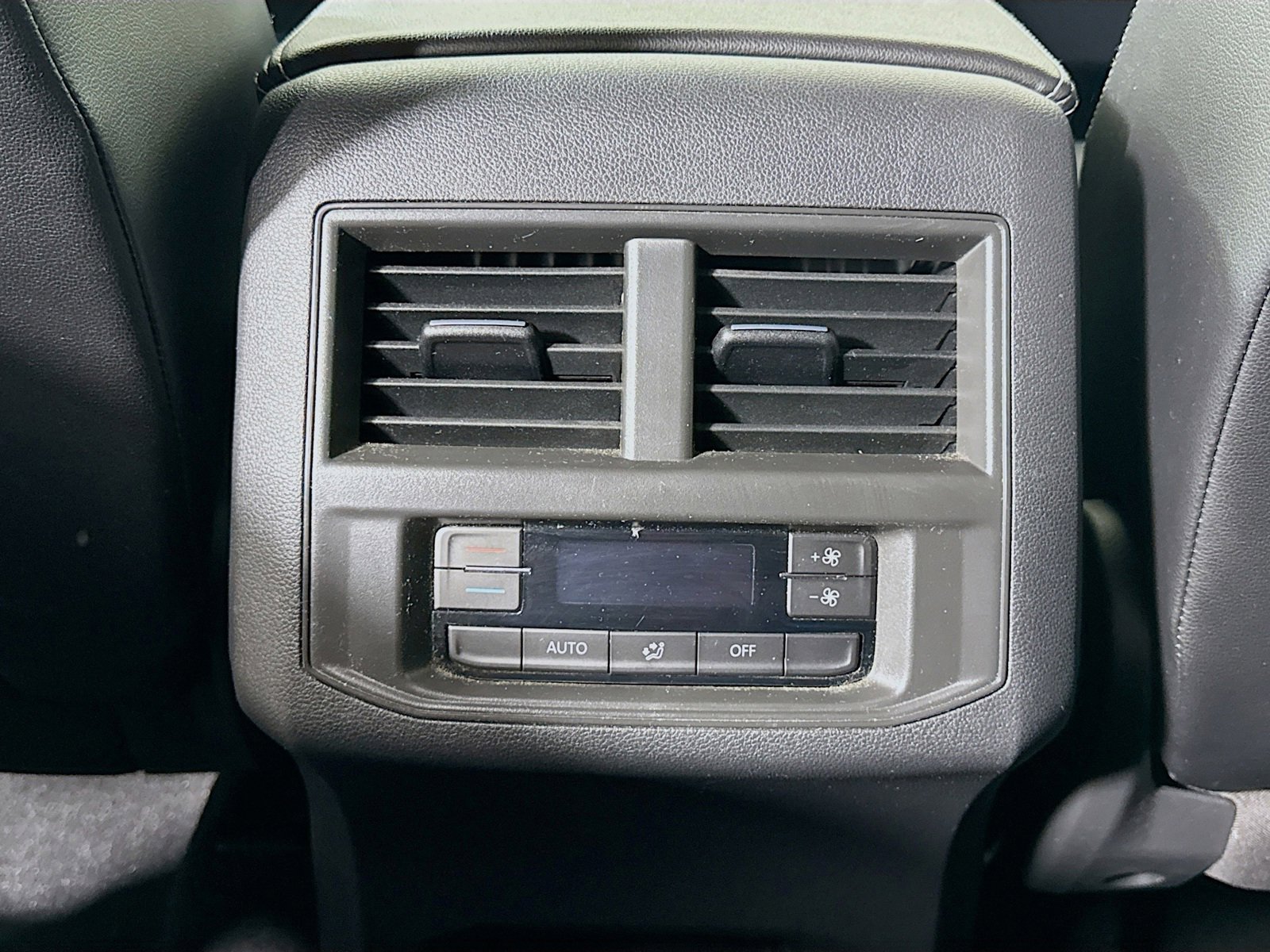 Used 2022 Volkswagen Atlas SE image 23