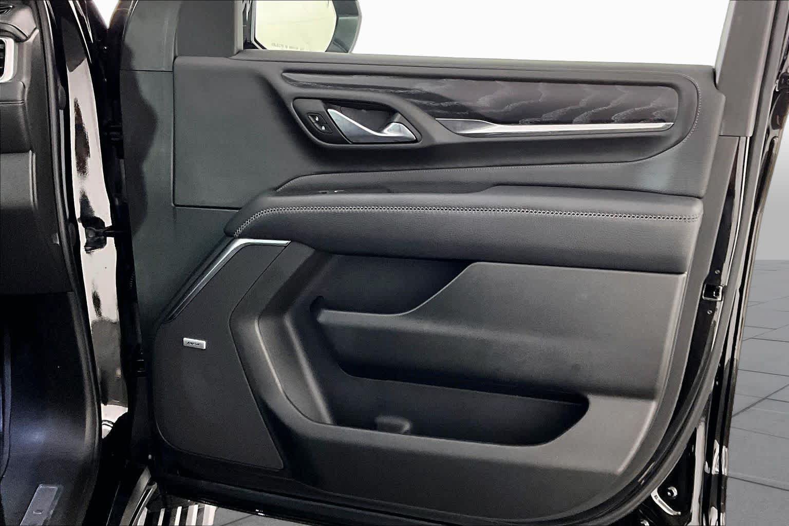 Used 2023 GMC Yukon Denali RWD image 22