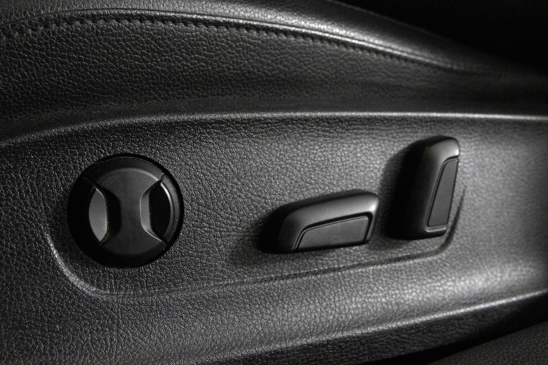 Used 2018 Volkswagen Passat 2.0T SE w/ SE Lighting Package image 20