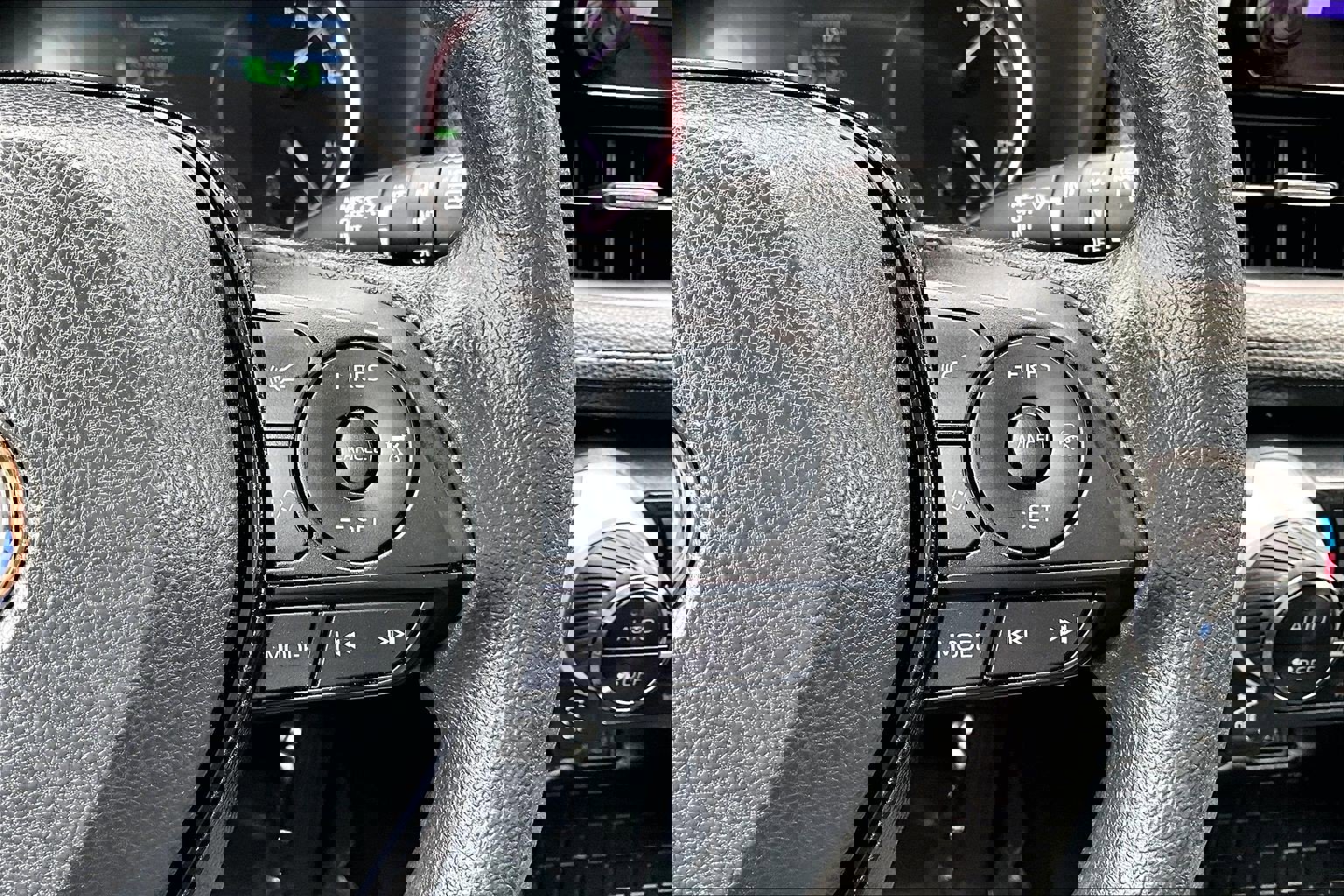 Used 2024 Toyota RAV4 XLE image 18