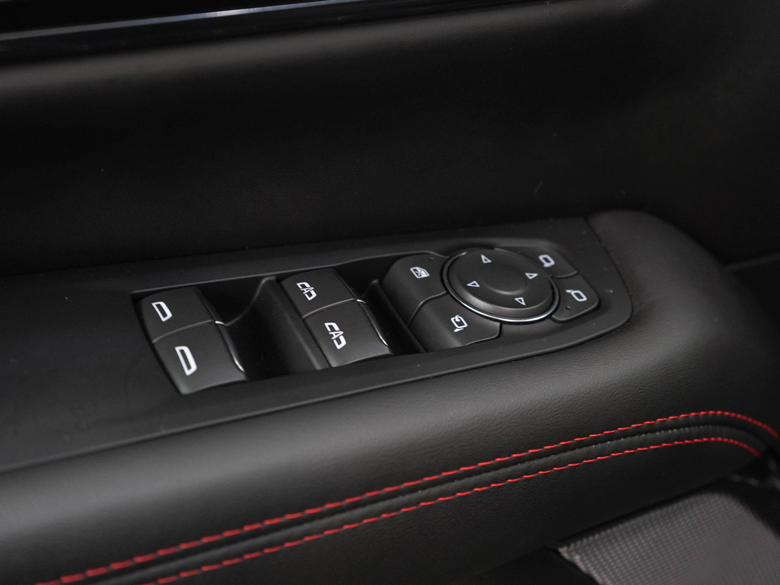 Used 2025 GMC Yukon AT4 Ultimate AWD/4WD image 23
