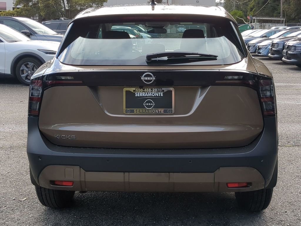 New 2026 Nissan Kicks S image 6