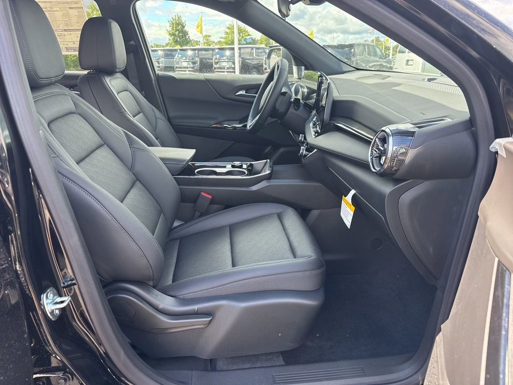 New 2026 Chevrolet Equinox LT w/ Convenience Package II image 23