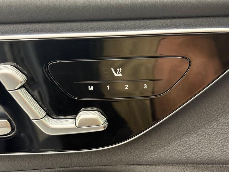 Used 2024 Mercedes-Benz GLC 300 4MATIC image 13