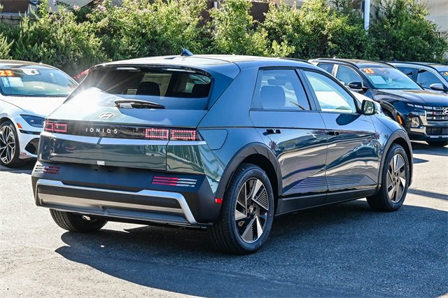 New 2026 Hyundai Ioniq 5 SE image 4