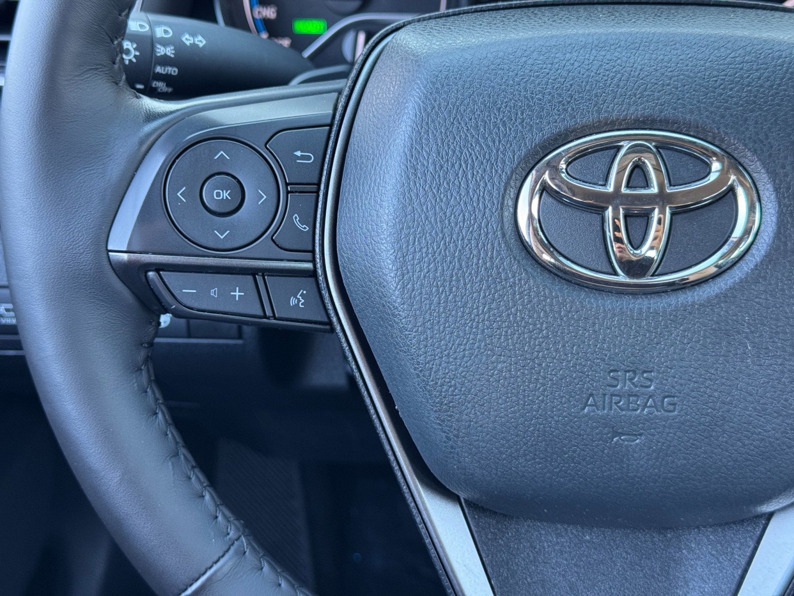 Used 2024 Toyota Camry XSE w/ Navigation Package image 18