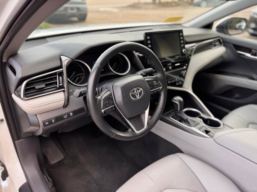 Used 2023 Toyota Camry XLE FWD image 13
