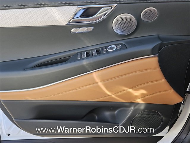 Used 2025 Genesis GV80 3.5T Prestige image 32