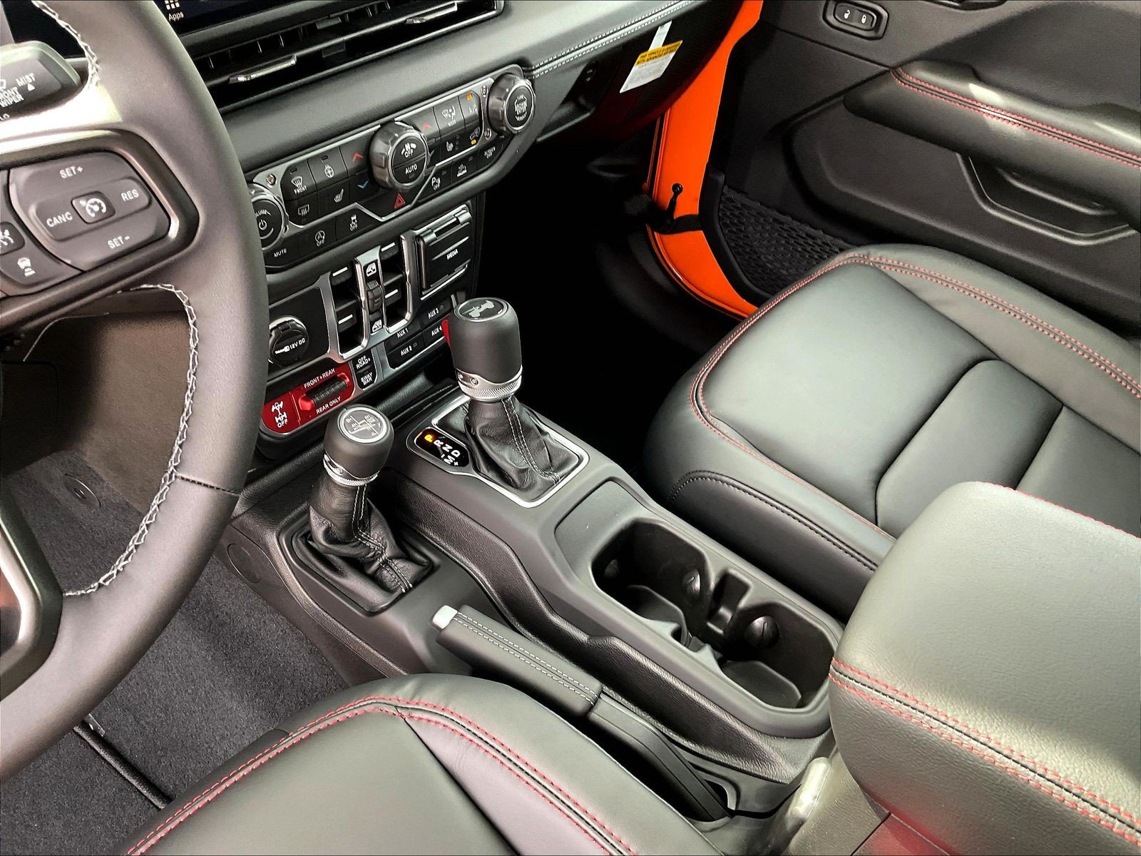 New 2027 Jeep Wrangler Unlimited Rubicon AWD/4WD image 8