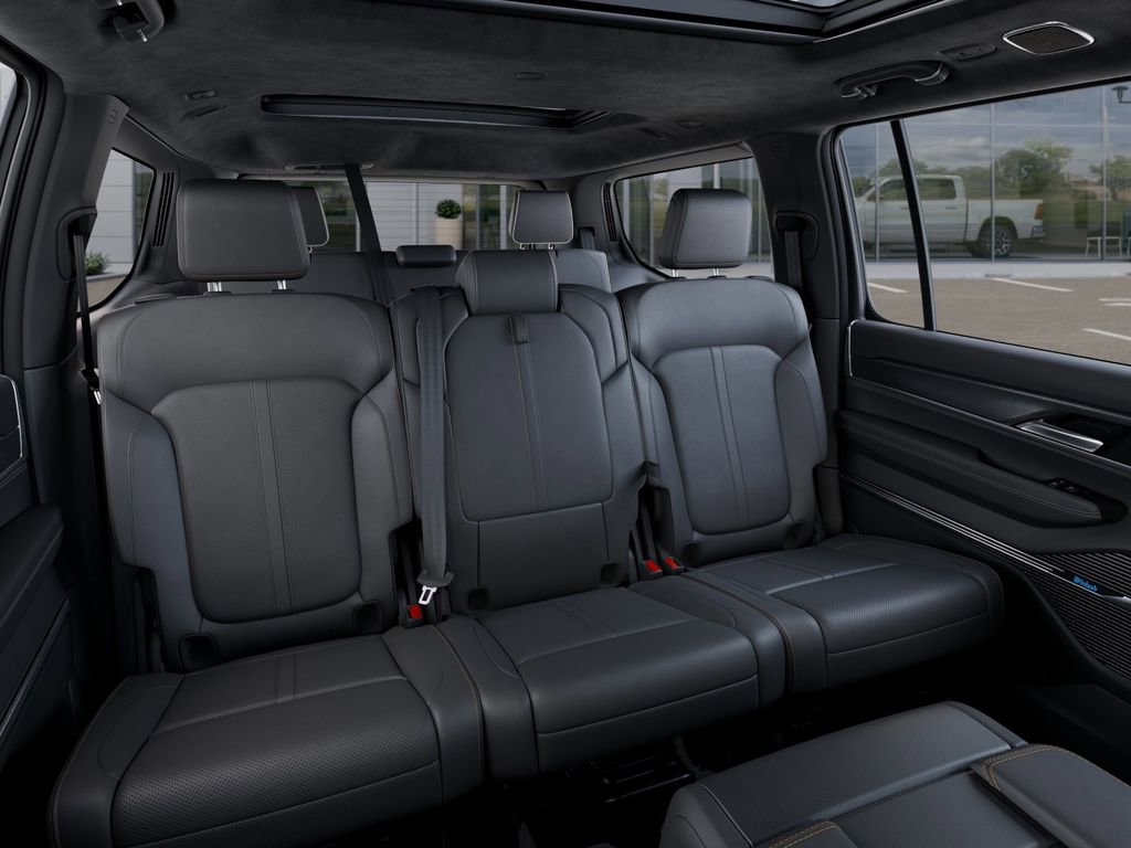 New 2025 Jeep Grand Wagoneer Series II Obsidian w/ Quick Order Packagew 28T image 26