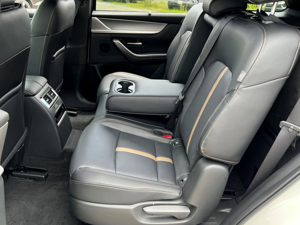 New 2025 MAZDA CX-70 3.3 Turbo w/ Premium Plus Pkg image 13