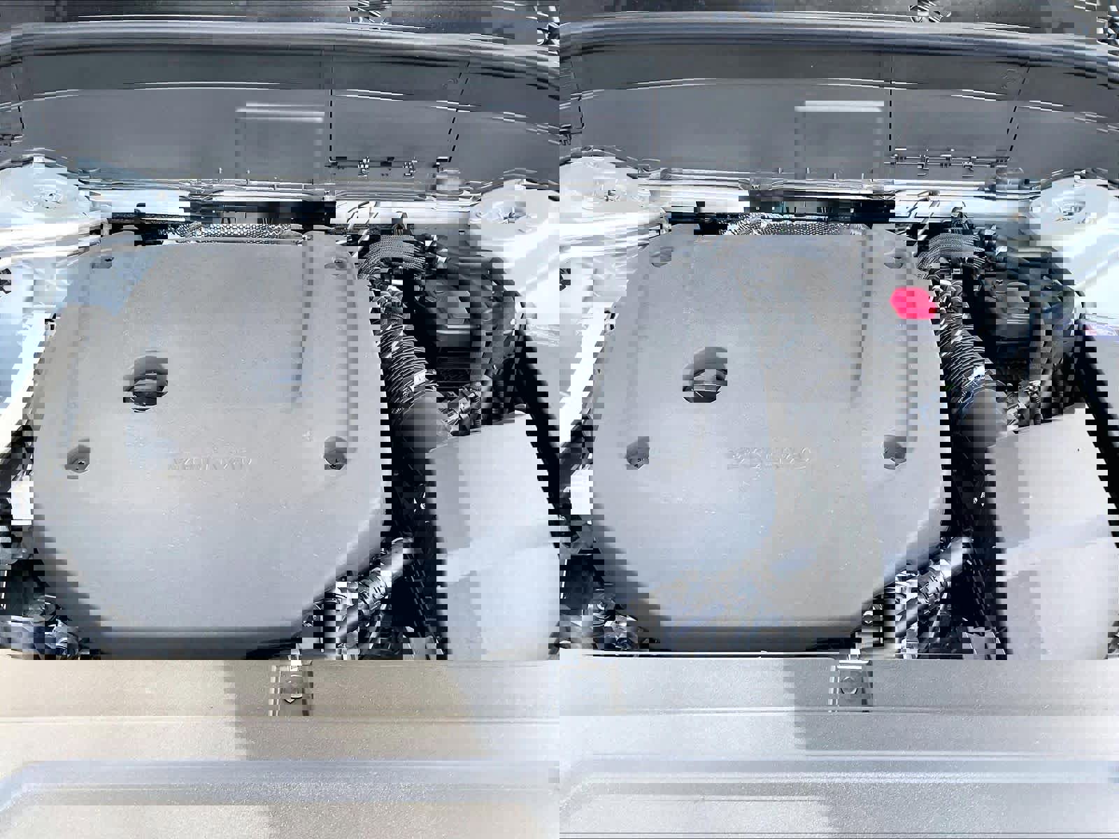 Used 2025 Volvo XC90 B6 Core w/ Protection Package Premier image 13