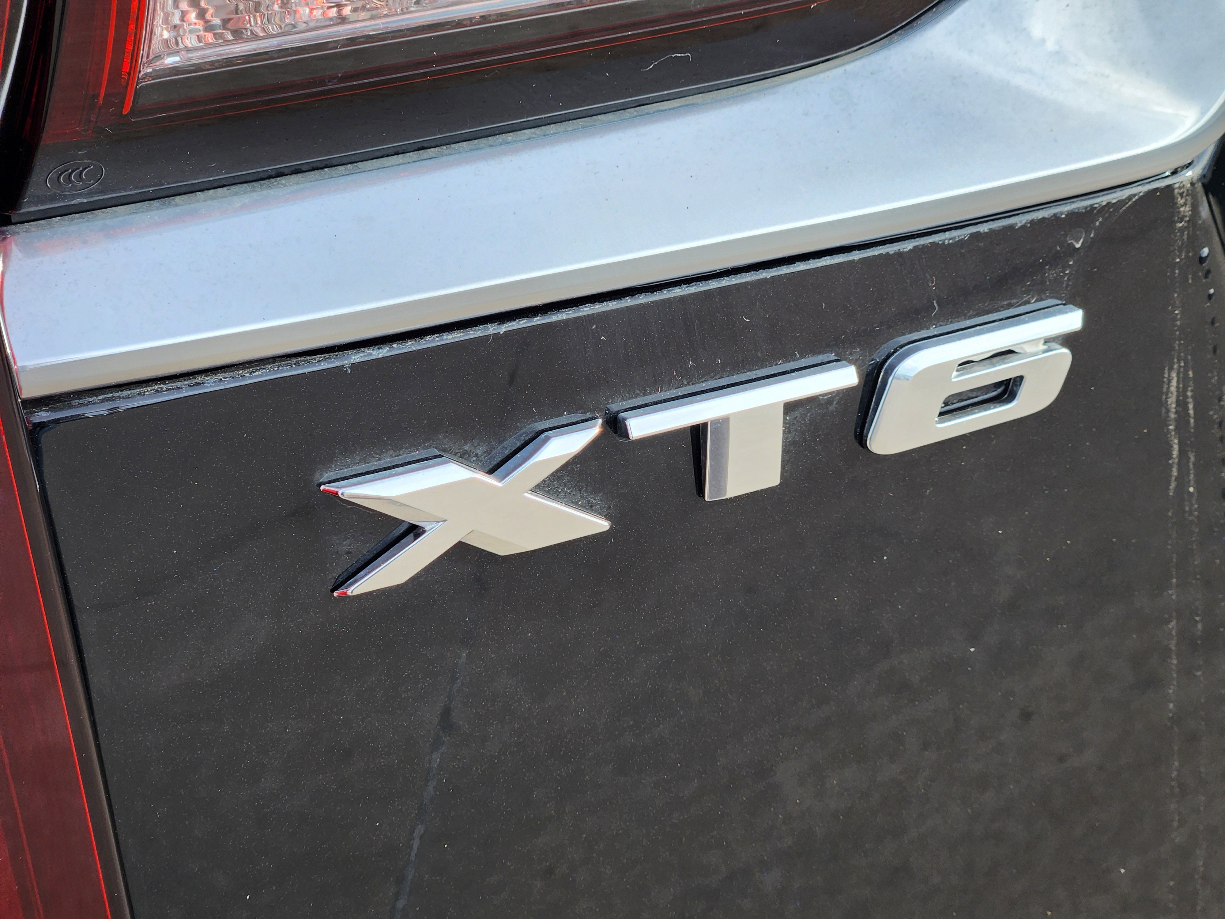 Used 2023 Cadillac XT6 Premium Luxury w/ Technology Package image 14