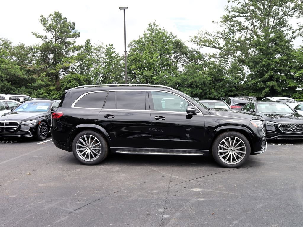 New 2025 Mercedes-Benz GLS 580 4MATIC image 2