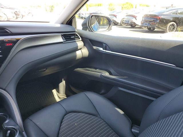 Used 2019 Toyota Camry SE image 10