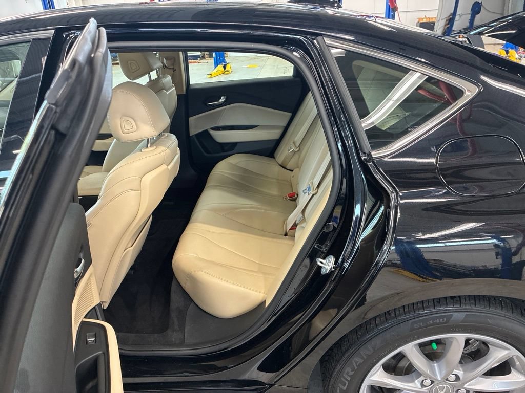 Used 2023 Acura TLX FWD image 18