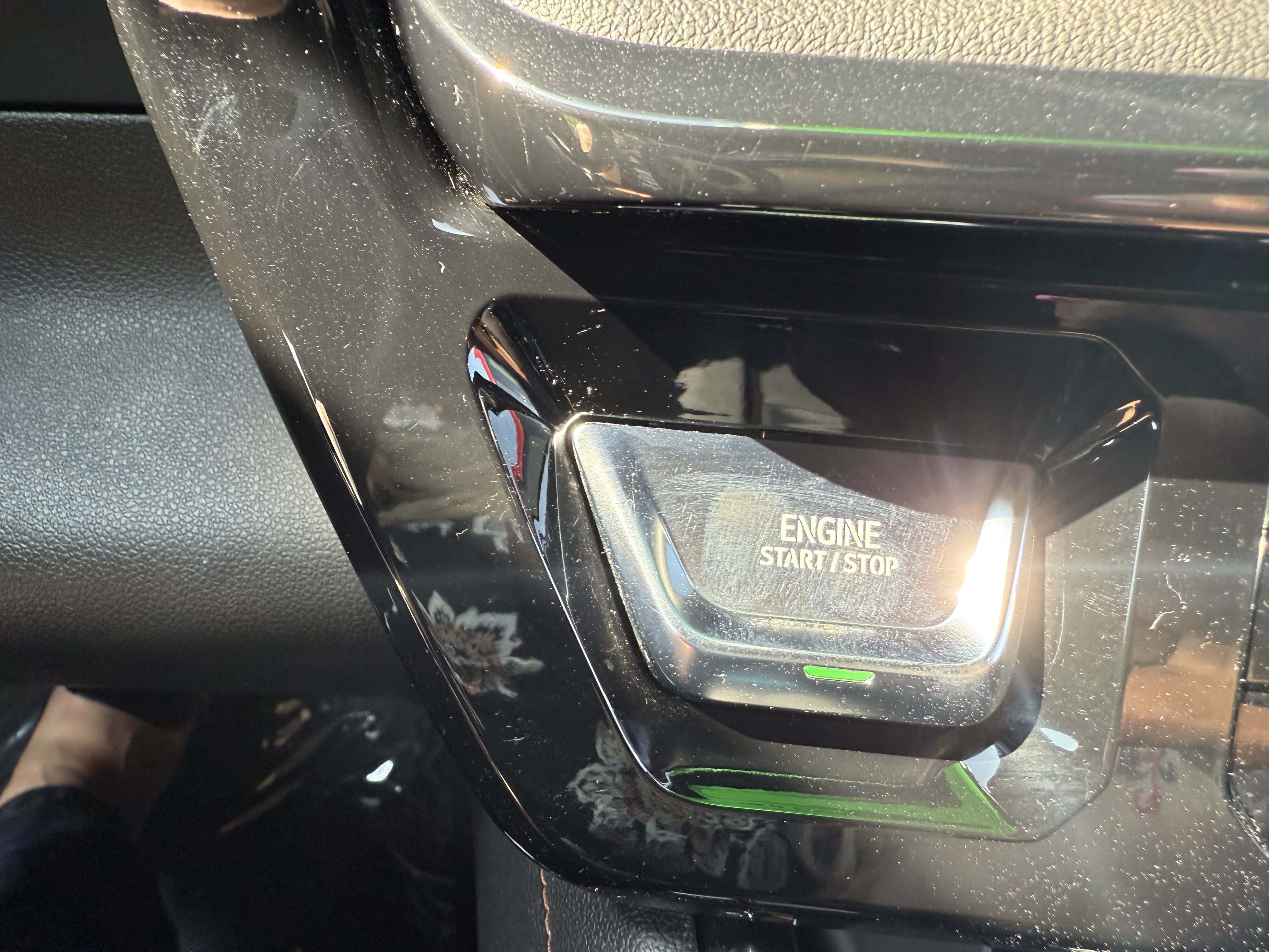Used 2022 GMC Sierra 1500 AT4 w/ AT4 Premium Package AWD/4WD image 45