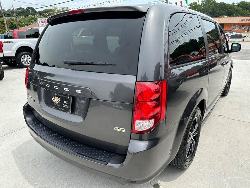 Used 2019 Dodge Grand Caravan SE FWD image 7