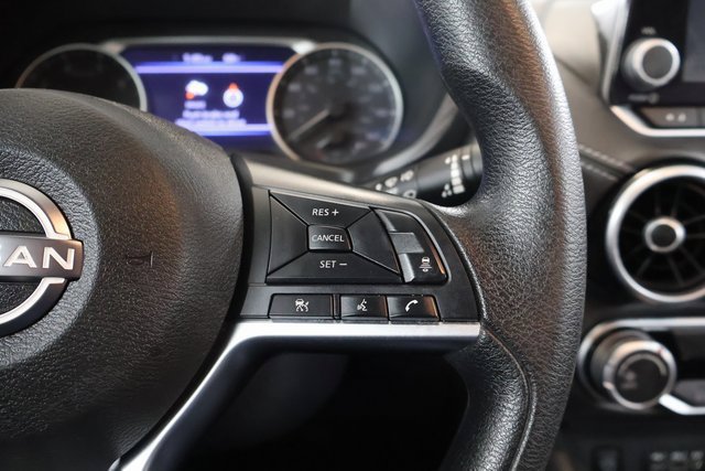 Used 2024 Nissan Sentra SV FWD image 18