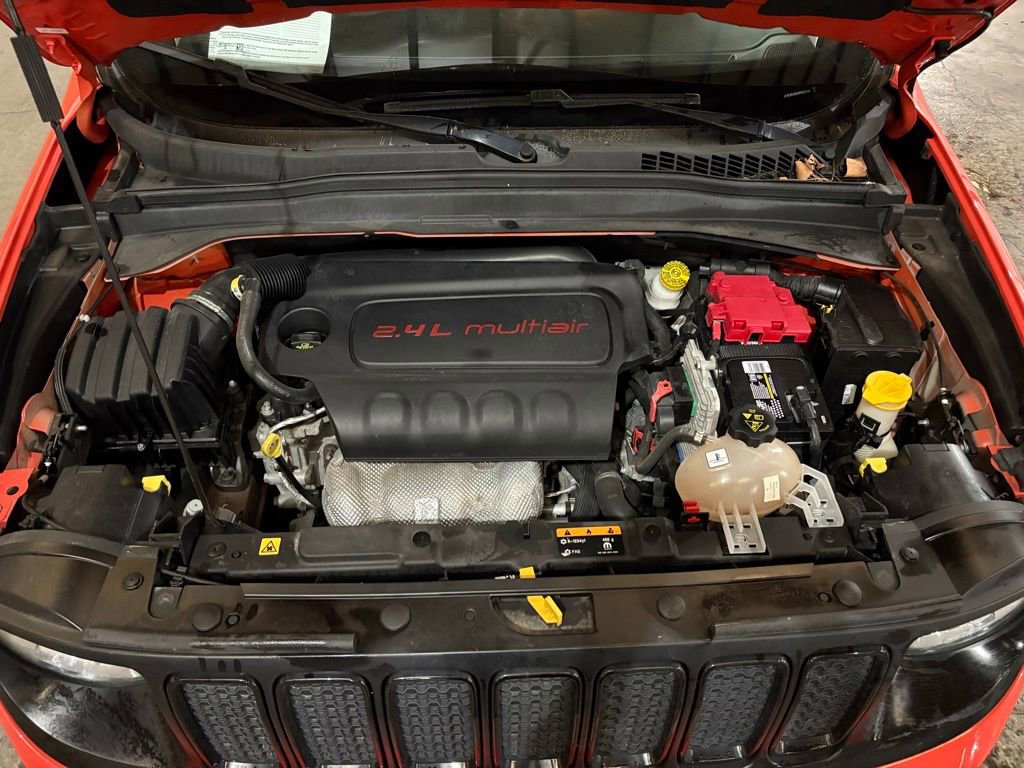 Used 2019 Jeep Renegade Sport image 16