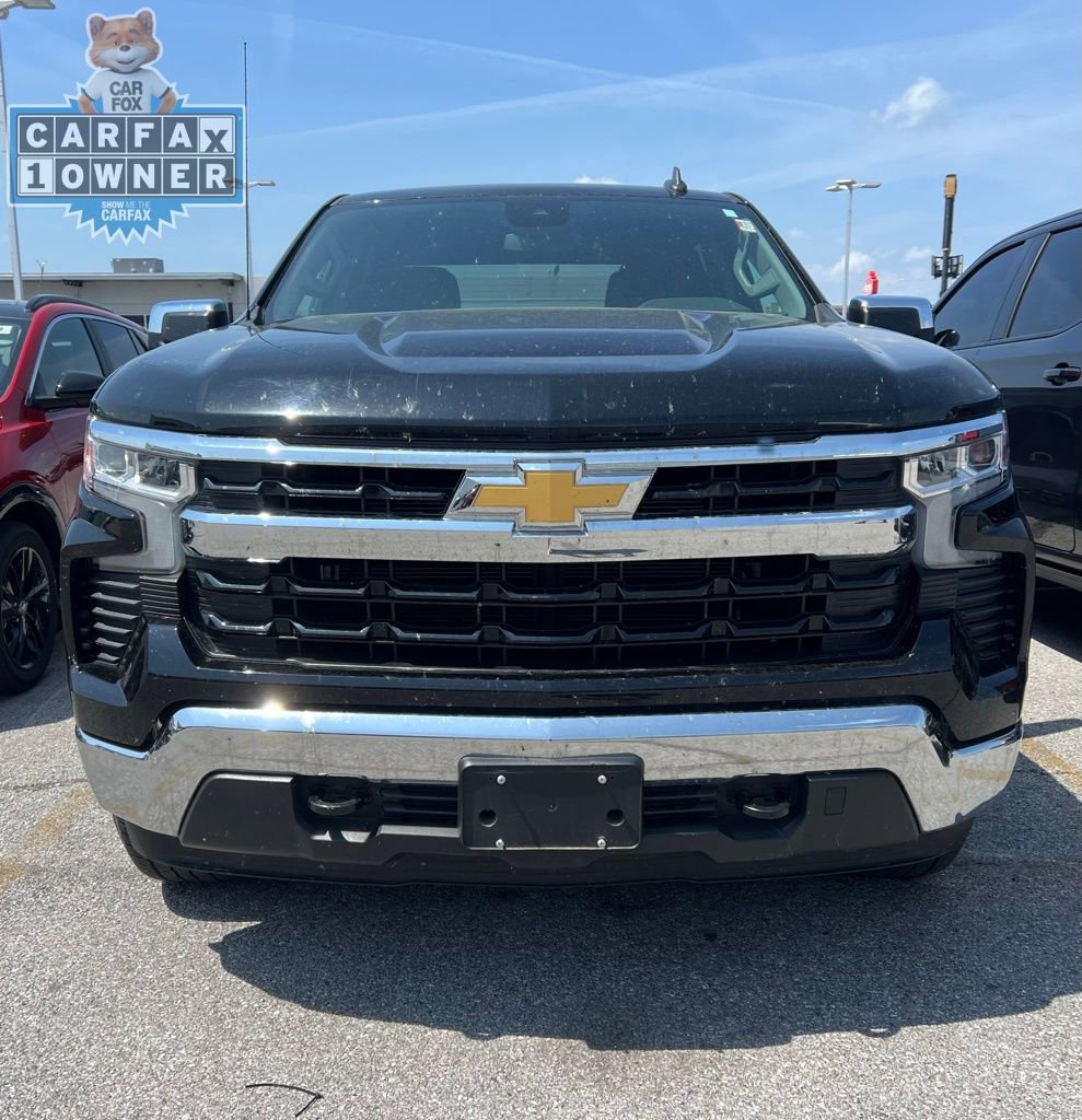 Used 2023 Chevrolet Silverado 1500 LT AWD/4WD image 2