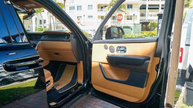 Used 2019 Rolls-Royce Cullinan image 76