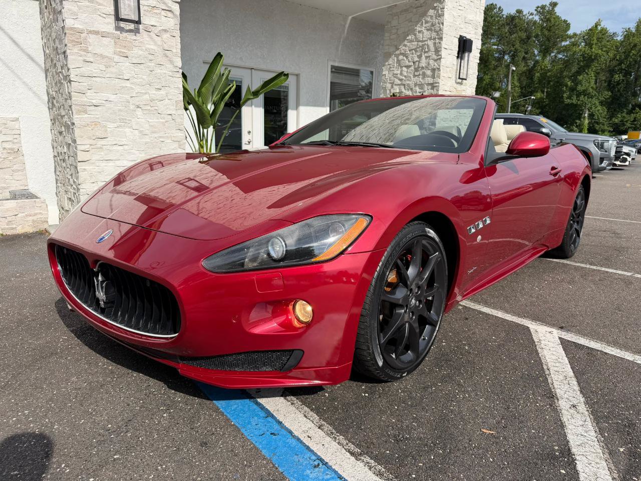 Used 2012 Maserati GranTurismo Sport RWD image 3