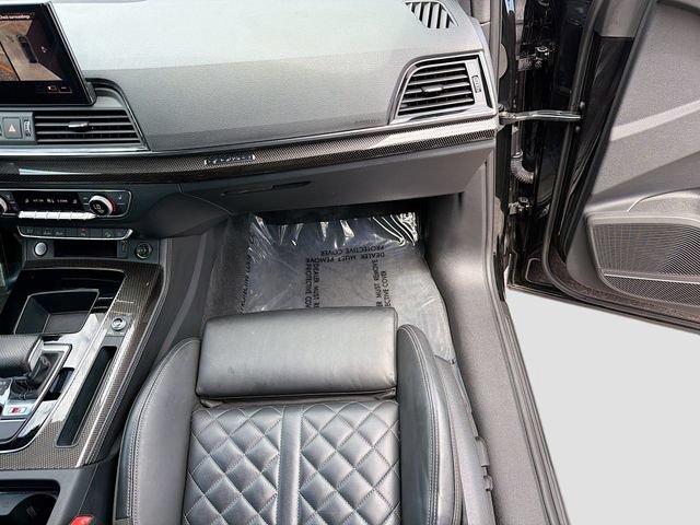 Used 2023 Audi SQ5 Premium Plus w/ Premium Plus Package AWD/4WD image 17