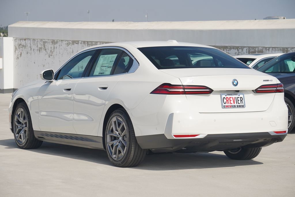 Used 2026 BMW i5 eDrive40 image 7