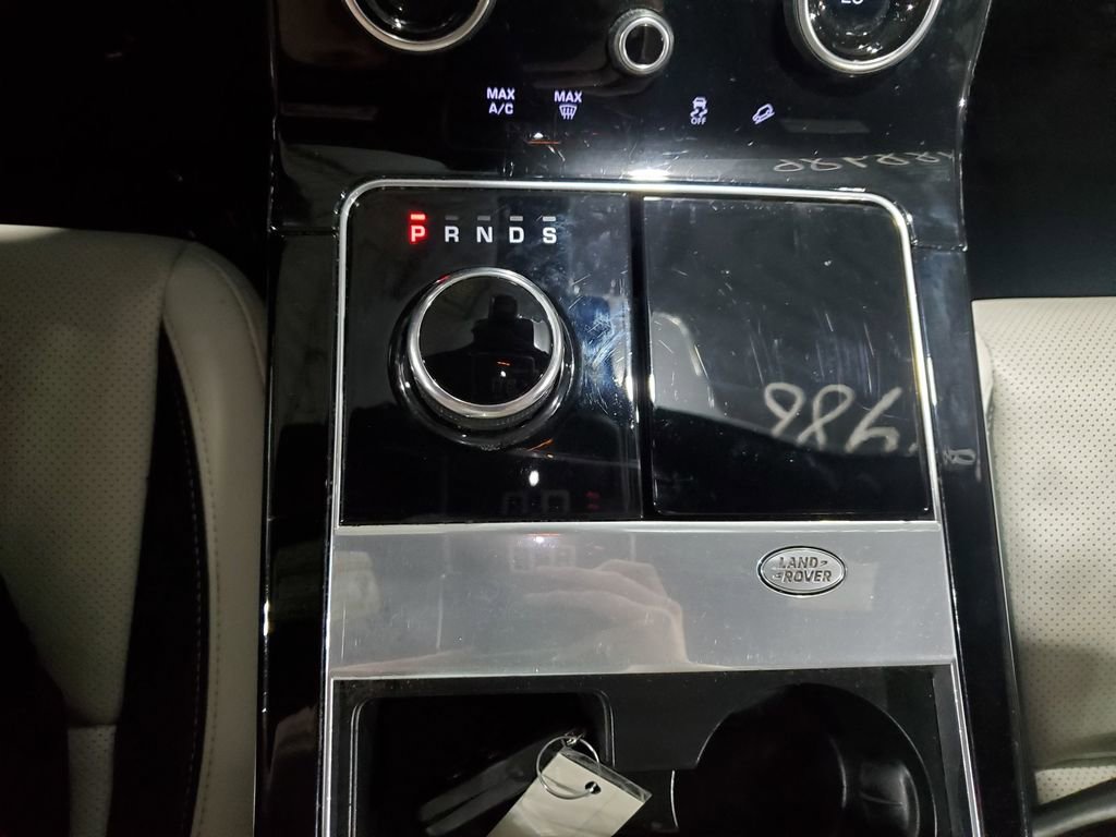Used 2020 Land Rover Range Rover Velar R-Dynamic S image 36
