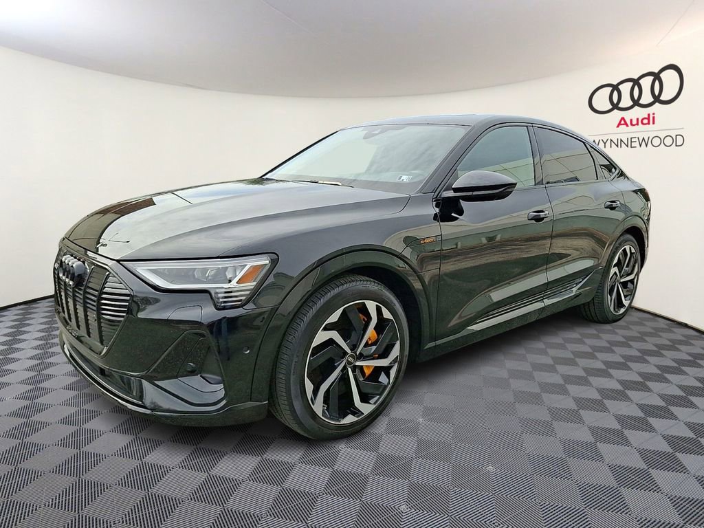 Used 2023 Audi e-tron Premium Plus w/ Premium Plus Package image 3
