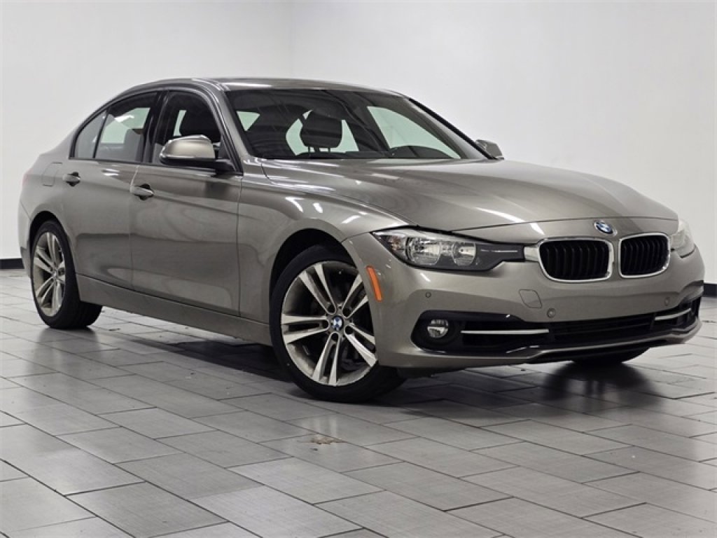 Used 2016 BMW 328i xDrive Sedan AWD/4WD image 2