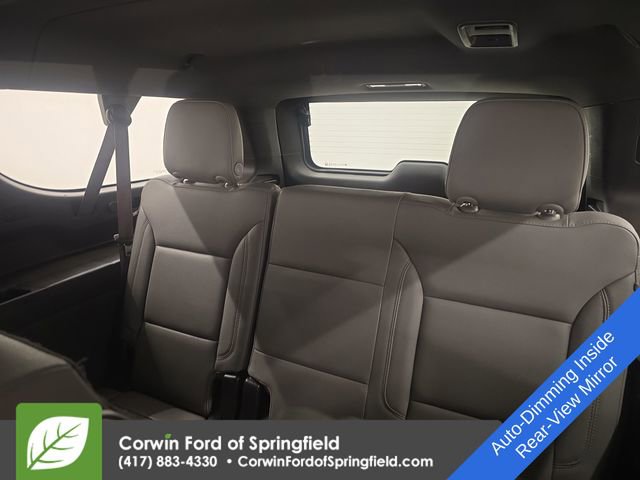 Used 2023 Chevrolet Suburban LT image 18