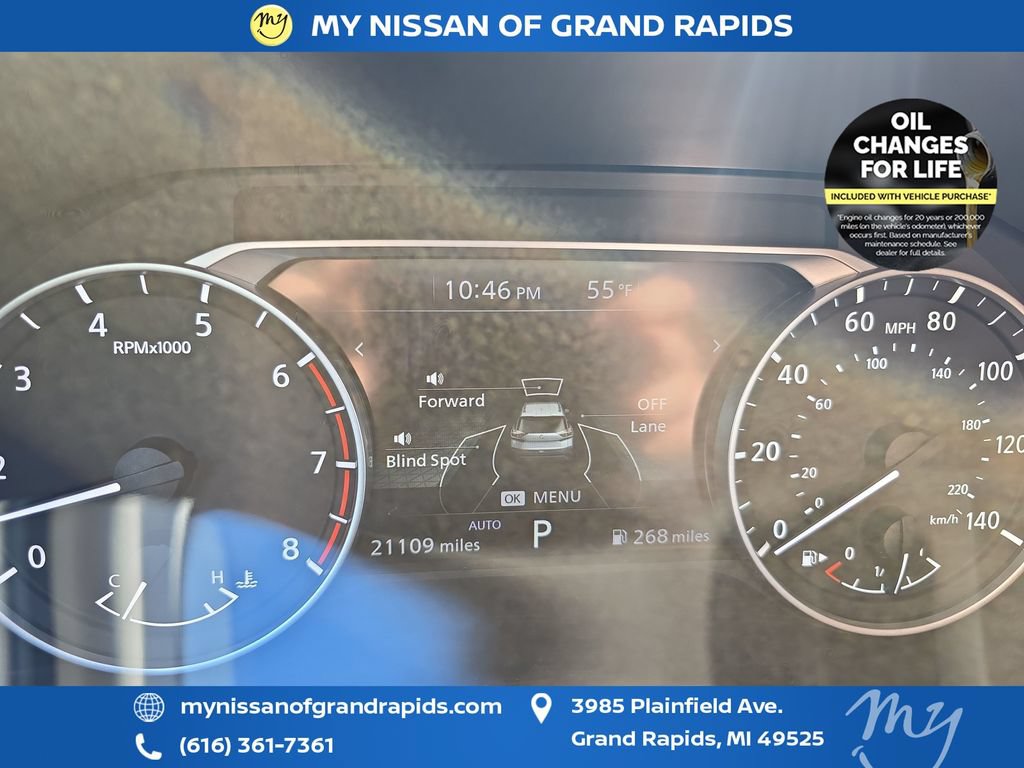 Used 2023 Nissan Rogue S AWD/4WD image 19