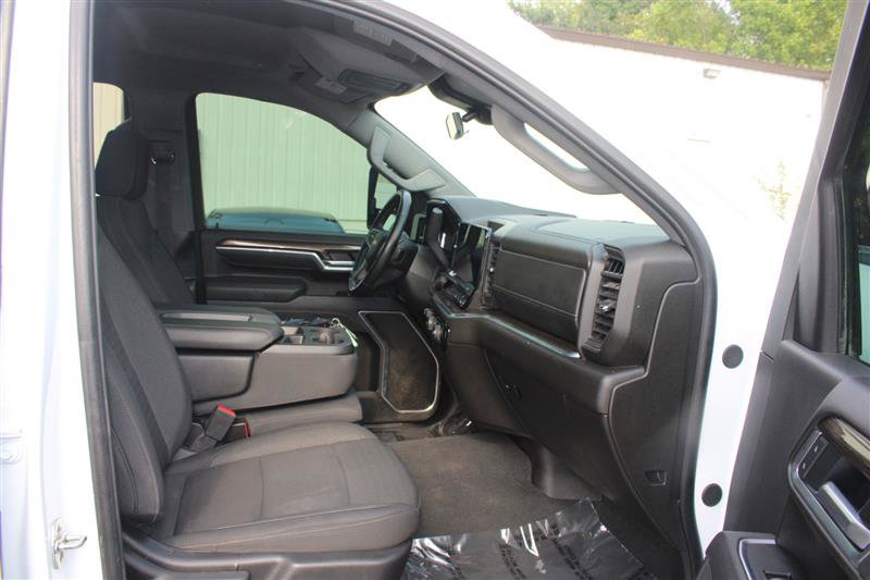 Used 2025 Chevrolet Silverado 2500 LT w/ Convenience Package AWD/4WD image 10