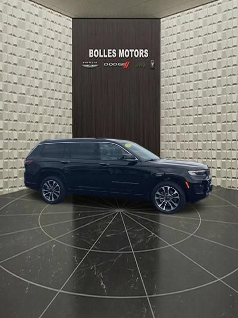 Certified 2021 Jeep Grand Cherokee L Overland w/ Luxury Tech Group IV AWD/4WD image 3