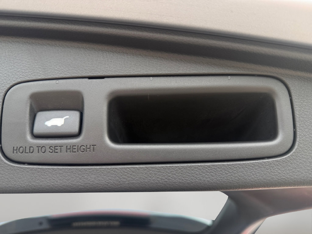 Used 2019 Honda CR-V Touring image 6