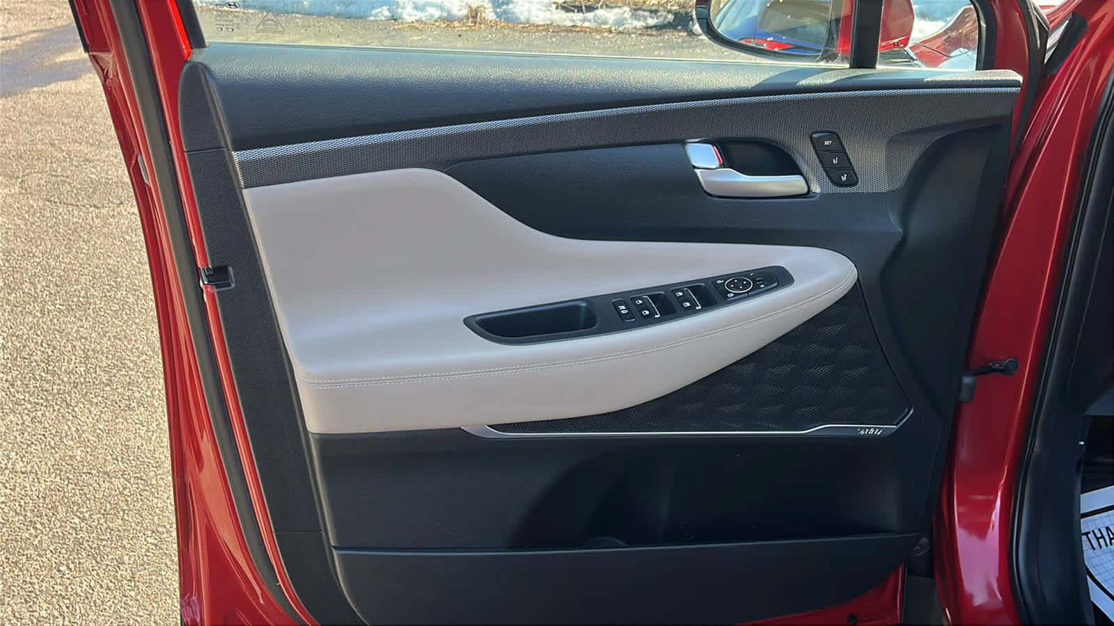 Used 2019 Hyundai Santa Fe AWD image 9