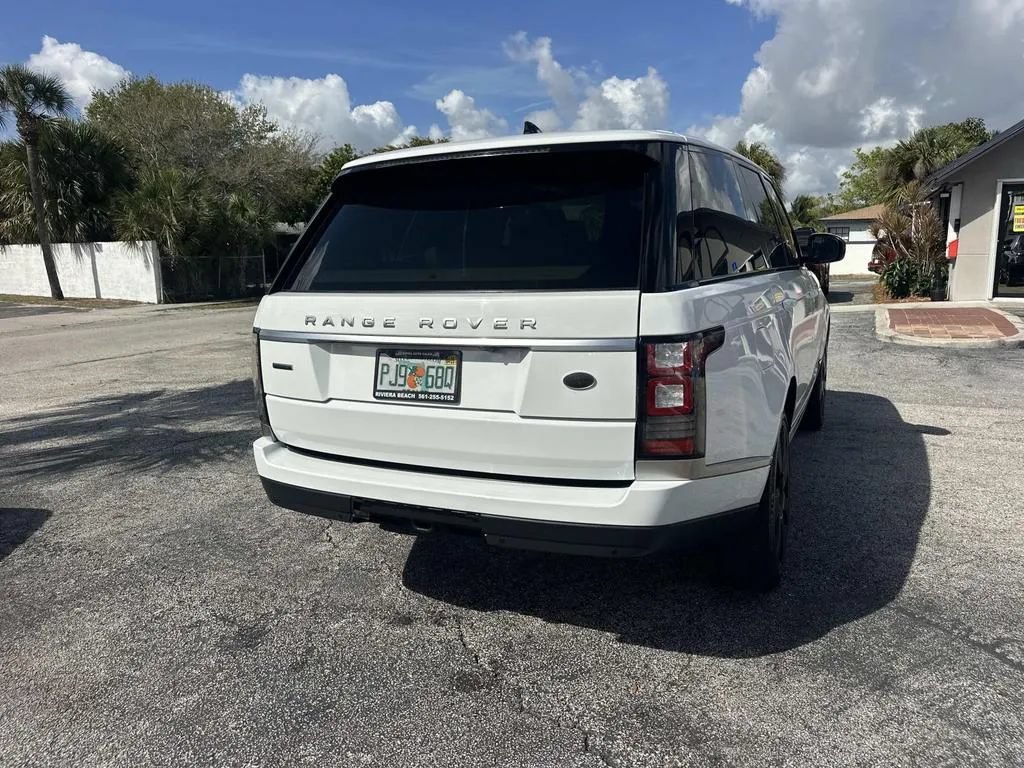 Used 2017 Land Rover Range Rover Supercharged AWD/4WD image 8