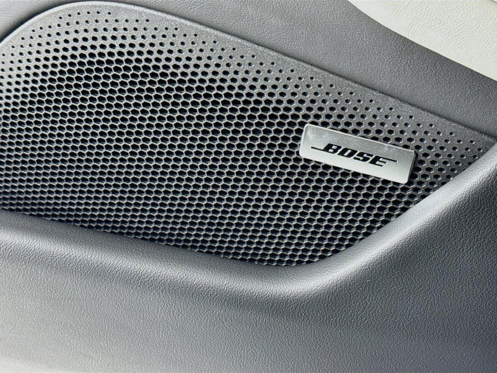 New 2026 Porsche Taycan RWD image 12