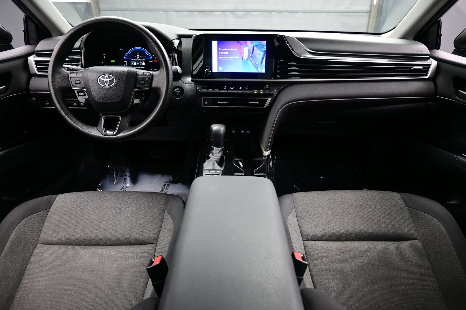 Used 2025 Toyota Camry LE FWD image 16