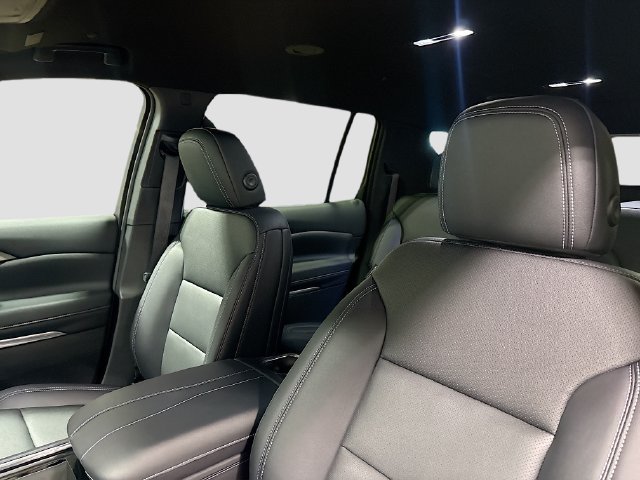 New 2026 Chevrolet Traverse LT FWD image 24