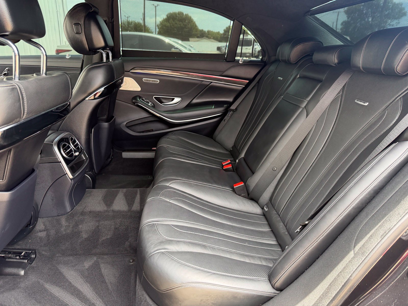 Used 2020 Mercedes-Benz S 63 AMG 4MATIC Sedan image 23