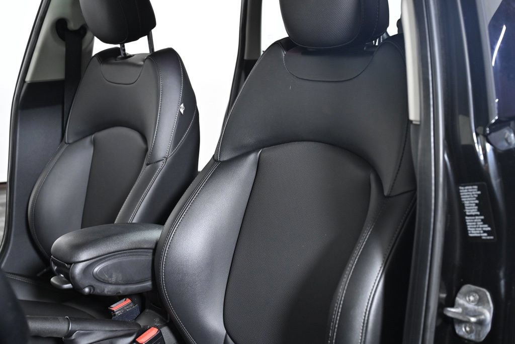 Used 2015 MINI Cooper 4-Door Hardtop FWD image 20