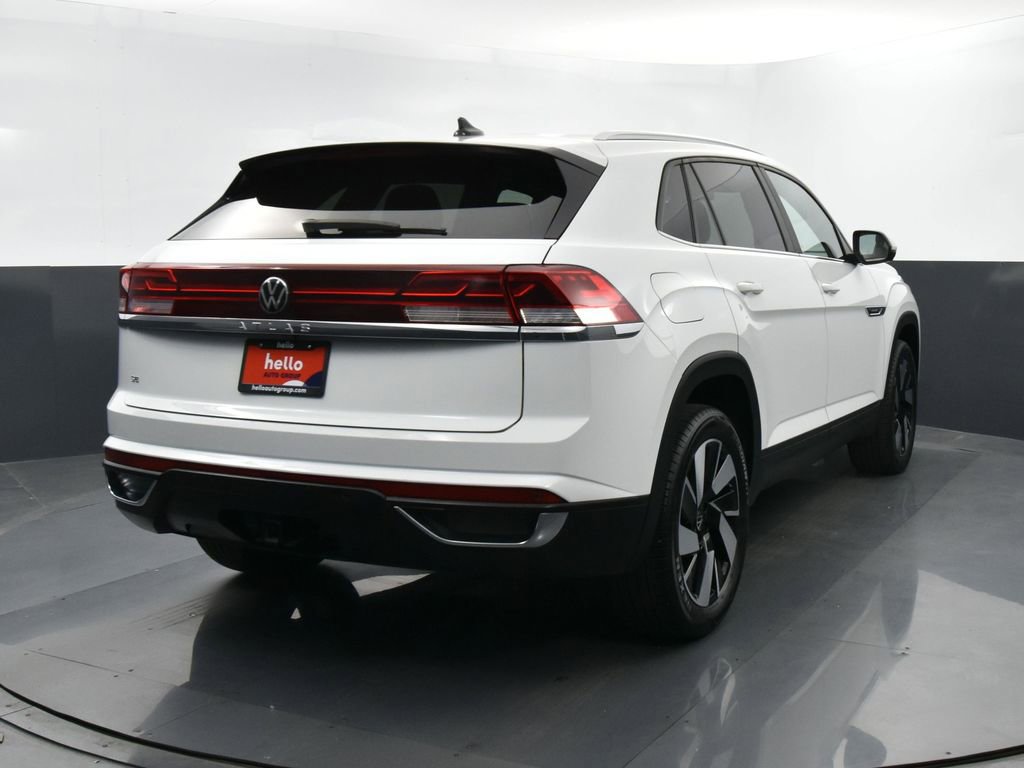 Used 2024 Volkswagen Atlas Cross Sport SE FWD image 42