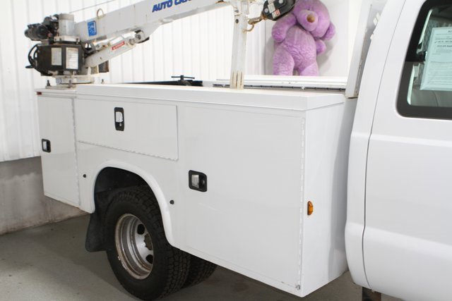 Used 2015 Ford F350 XL w/ Power Equipment Group image 3